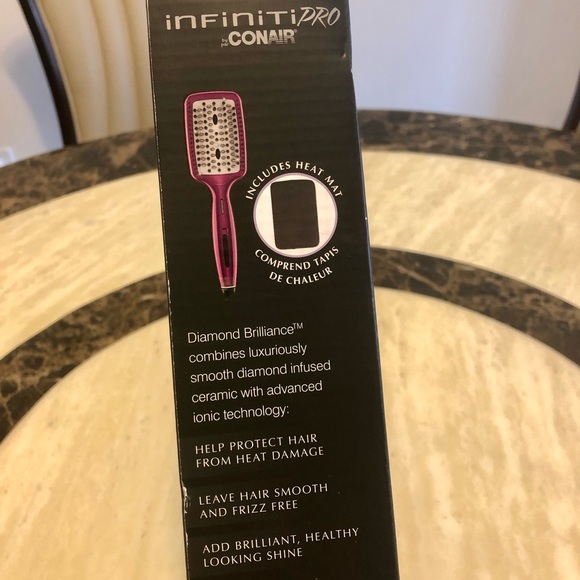 New Conair Diamond Brilliance Straightening Brush - Picture 3 of 6